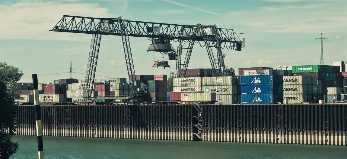 Cranes over sea freight