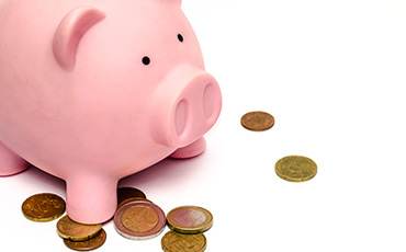 image of a import tax UK piggy bank